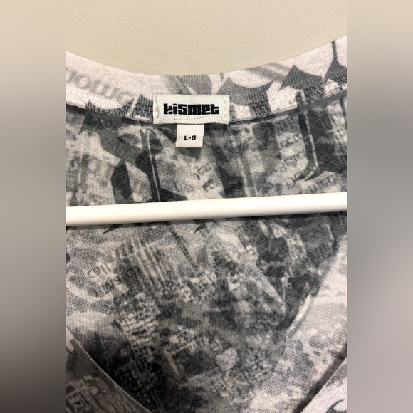 Kismet Women's Size Large V-Neck Short‎ Sleeve New York Graphic Semi Sheer Y2K - Picture 6 of 9